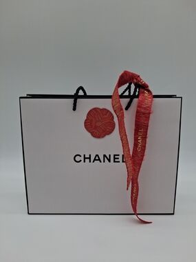 CHANEL Gift Bag Red Gold Ribbon Camellia Holiday Luxury Packaging Set EUC